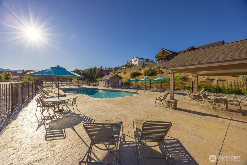 116 Apple Avenue Chelan, WA 98816