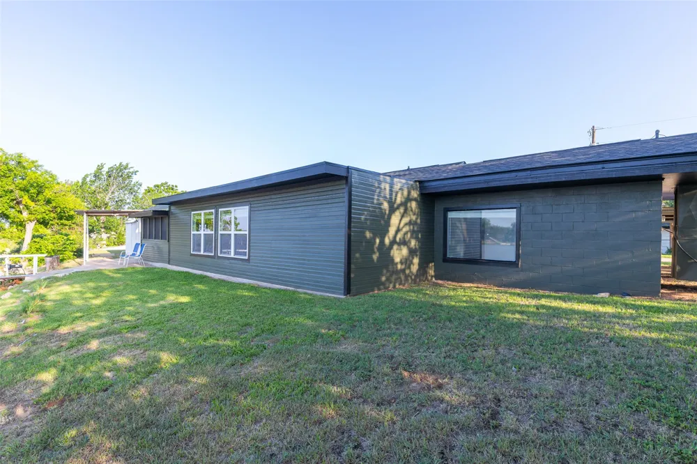 236 War Paint Road Abilene, TX 79601