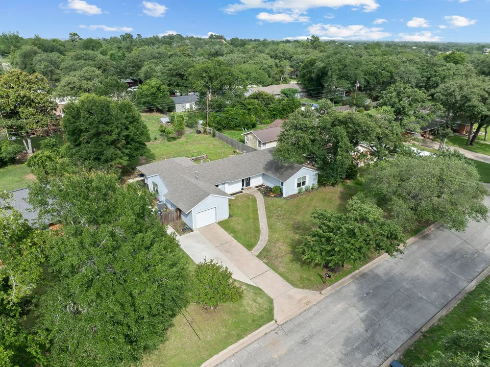 508 San Jacinto Drive Rockdale, TX 76567