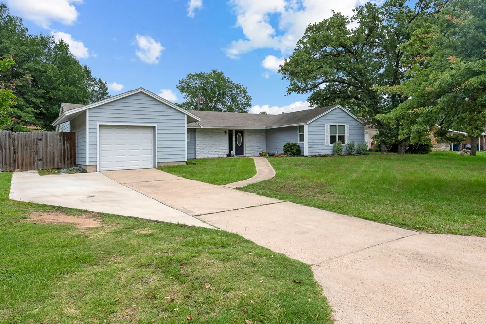 508 San Jacinto Drive Rockdale, TX 76567