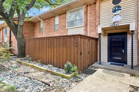 10021 Regal Park Lane #108
