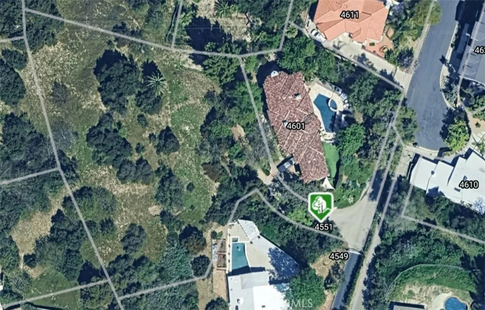 4551 Lindley Avenue Tarzana, CA 91356