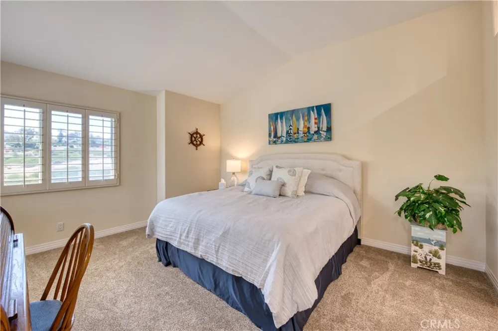 102 Stoney Pointe Laguna Niguel, CA 92677