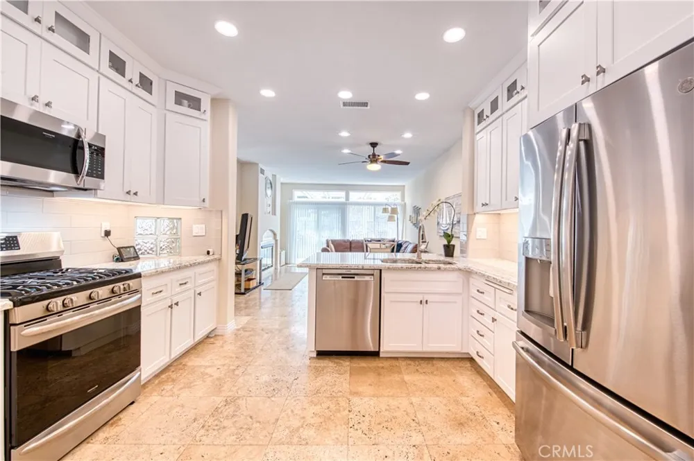 102 Stoney Pointe Laguna Niguel, CA 92677
