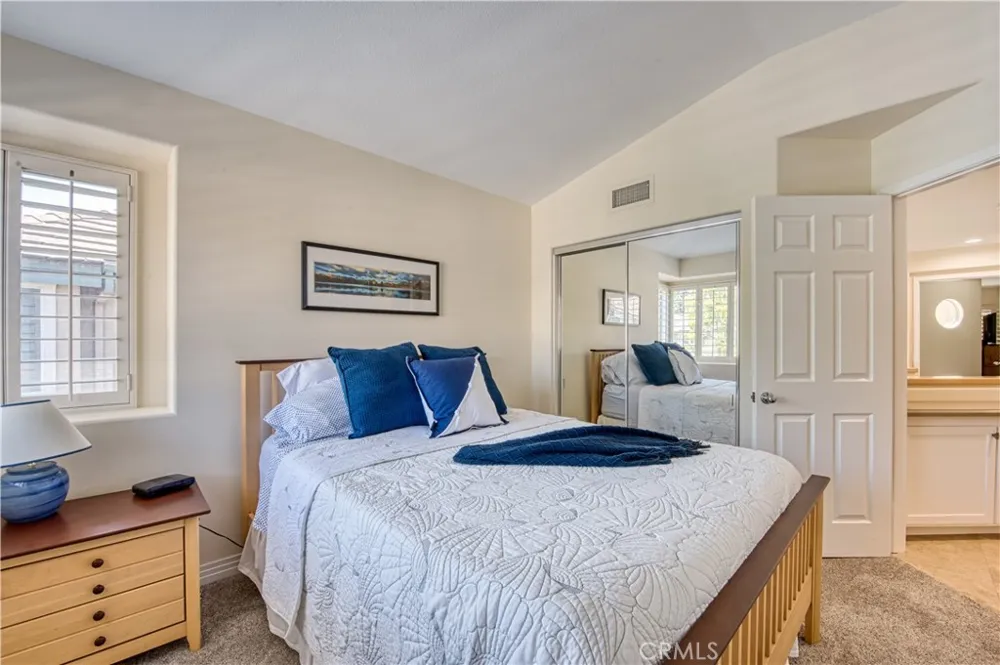 102 Stoney Pointe Laguna Niguel, CA 92677