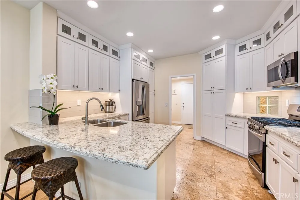 102 Stoney Pointe Laguna Niguel, CA 92677