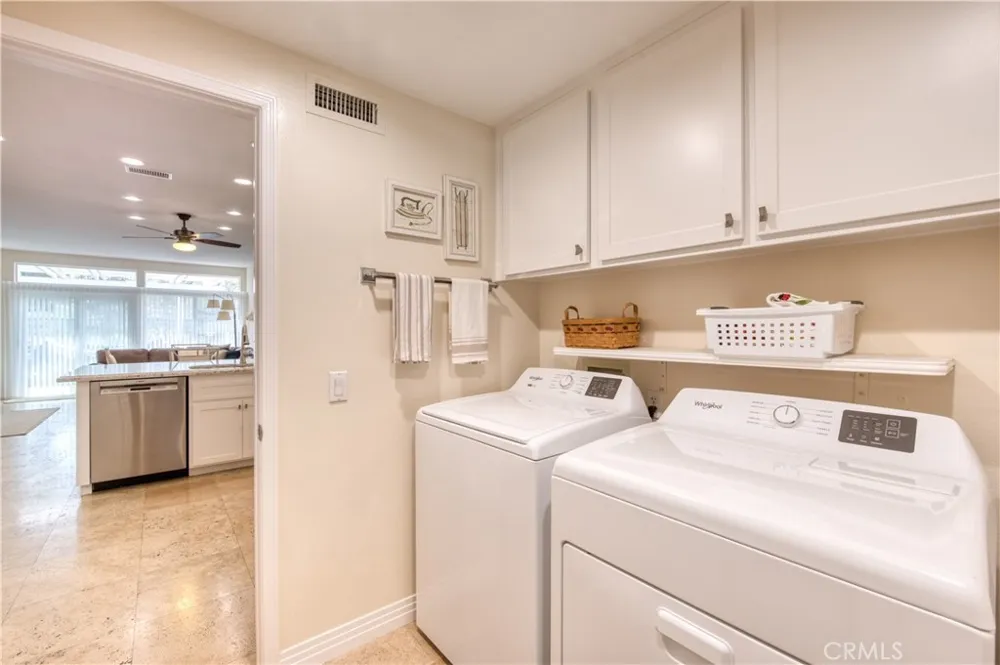 102 Stoney Pointe Laguna Niguel, CA 92677
