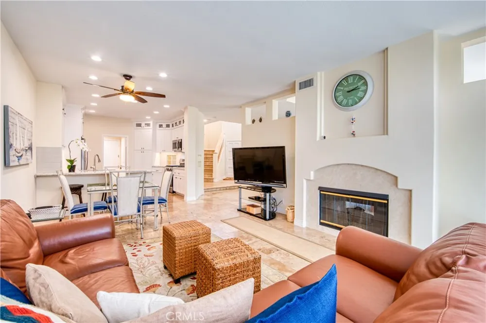 102 Stoney Pointe Laguna Niguel, CA 92677