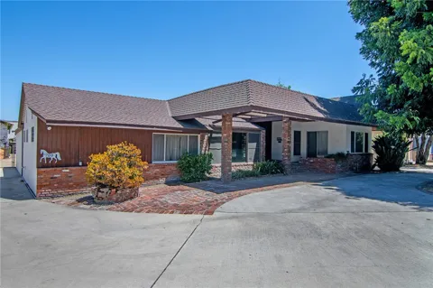 700 S Mariposa Street