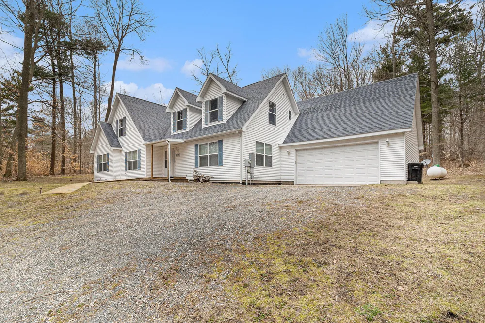 10412 W Woodrow Road Shelby, MI 49455