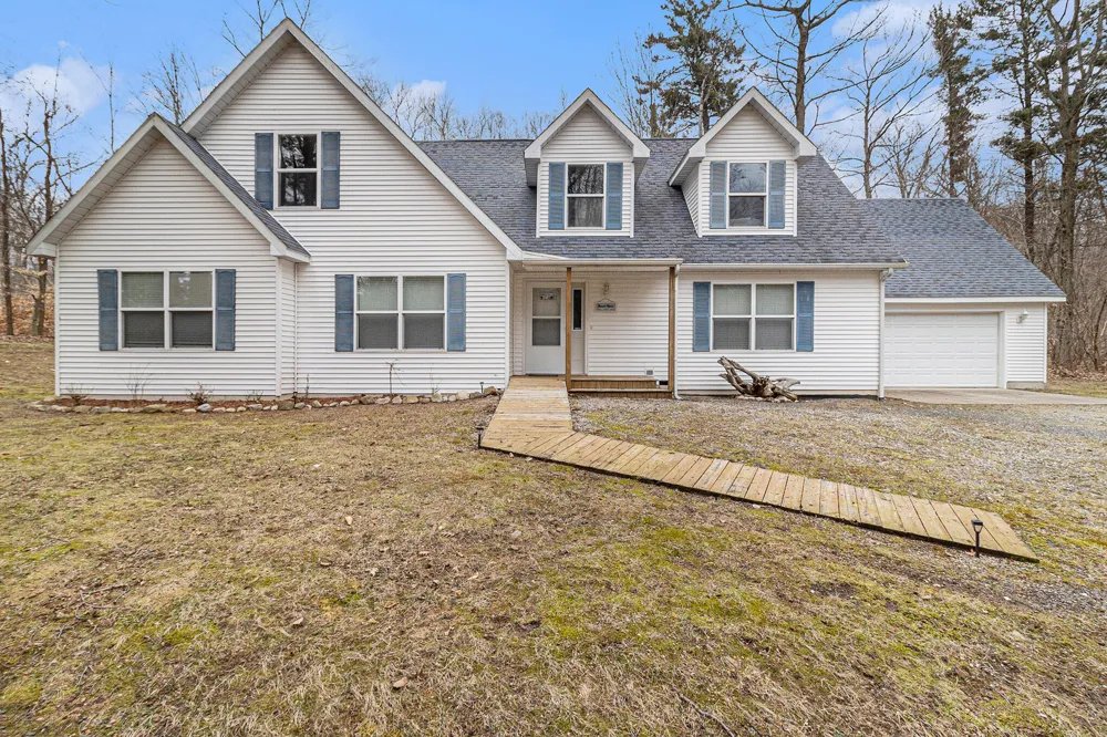 10412 W Woodrow Road Shelby, MI 49455