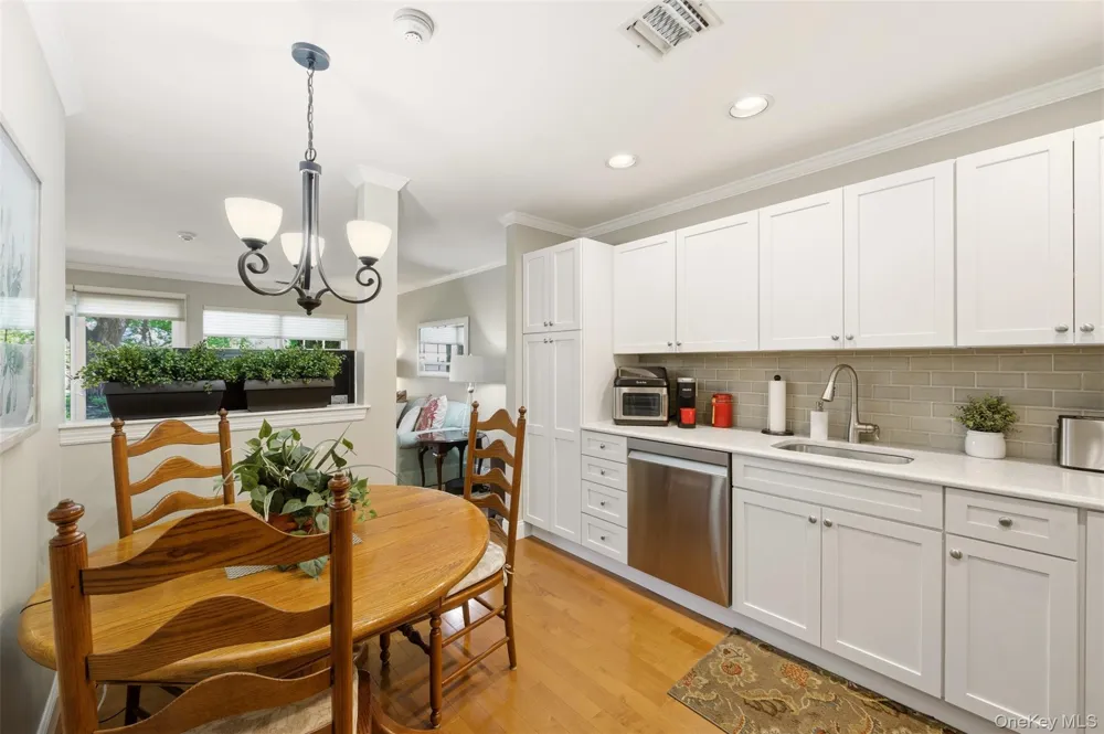 126 Erin Lane East Setauket, NY 11733