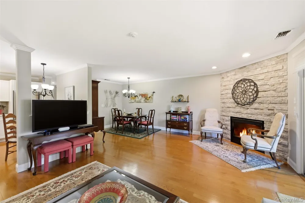 126 Erin Lane East Setauket, NY 11733