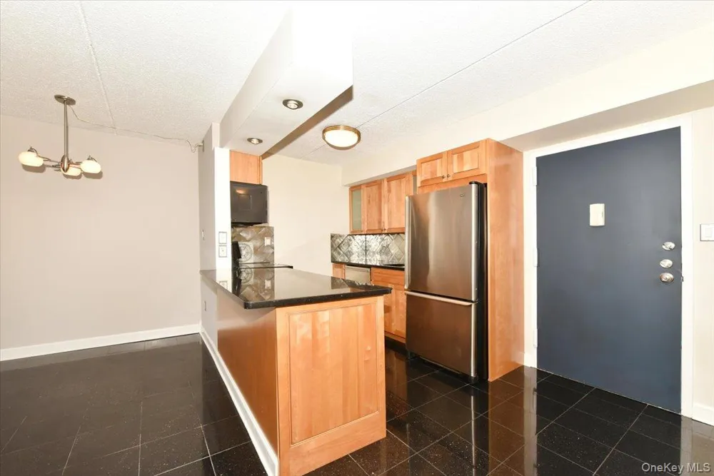 725 Miller Avenue #218 Freeport, NY 11520