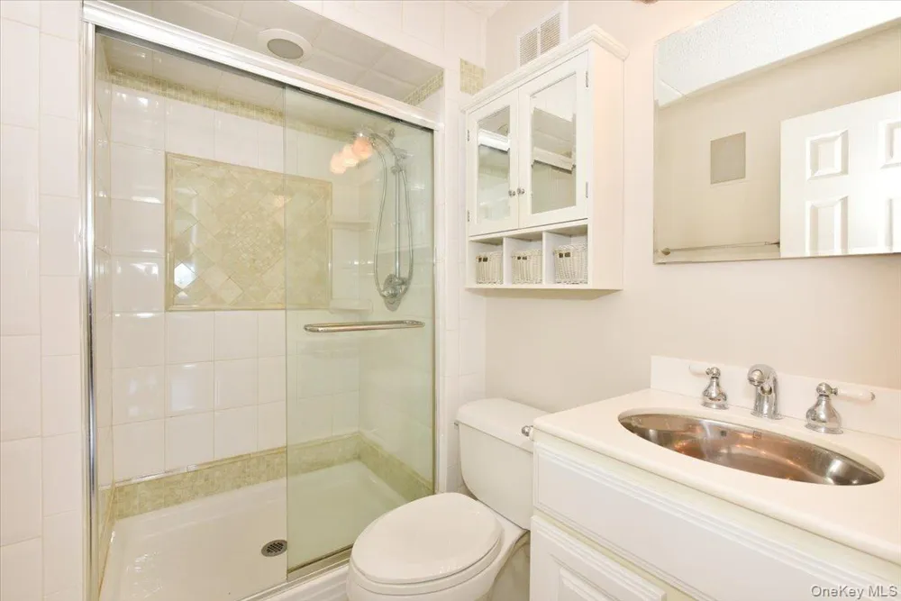 725 Miller Avenue #218 Freeport, NY 11520