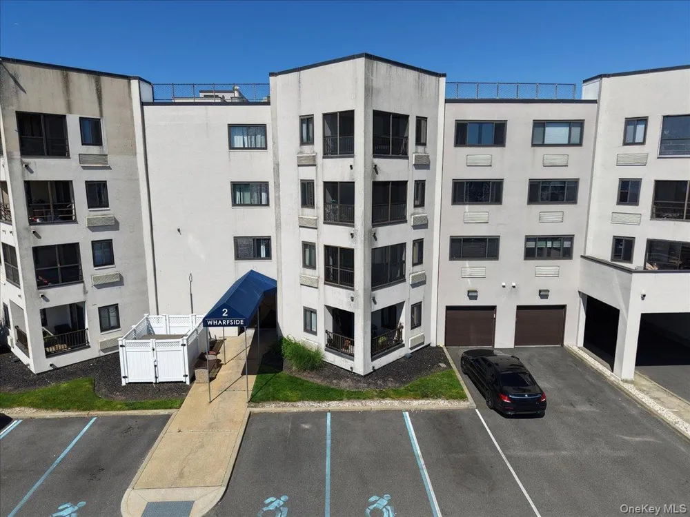 725 Miller Avenue #218 Freeport, NY 11520