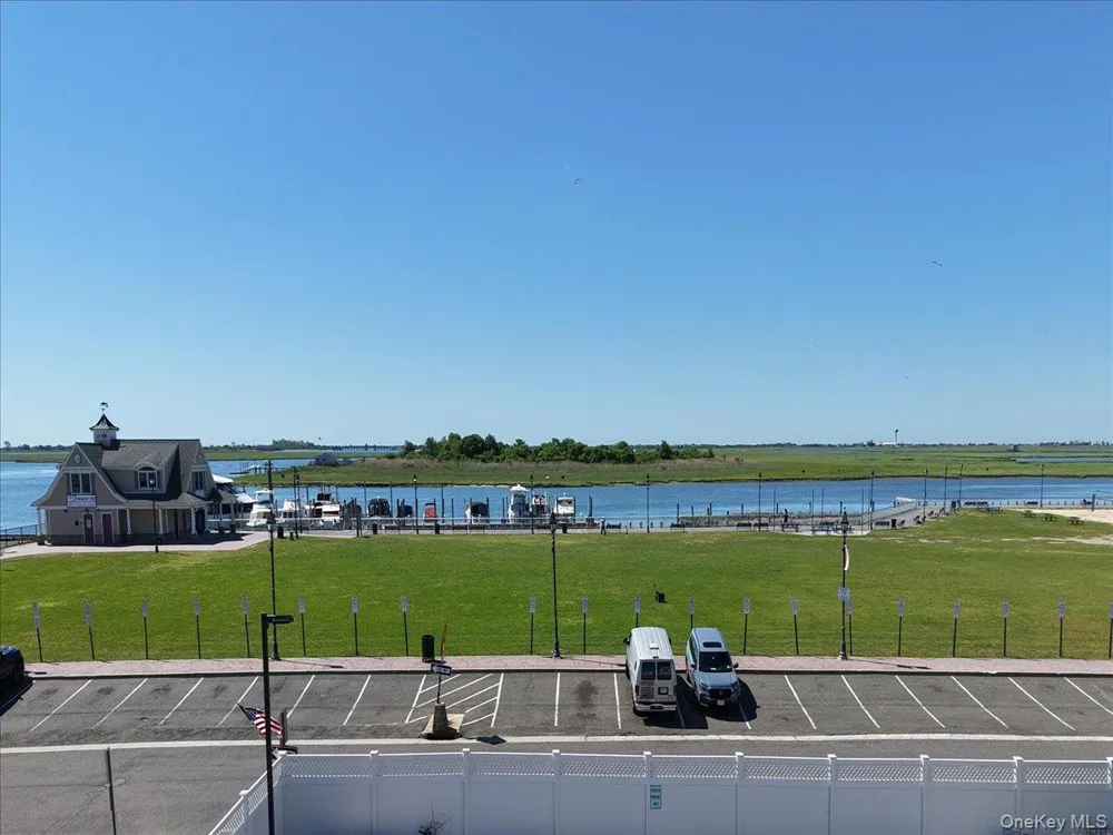 725 Miller Avenue #218 Freeport, NY 11520