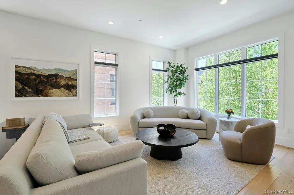 340 Horseman Boulevard Sleepy Hollow, NY 10591