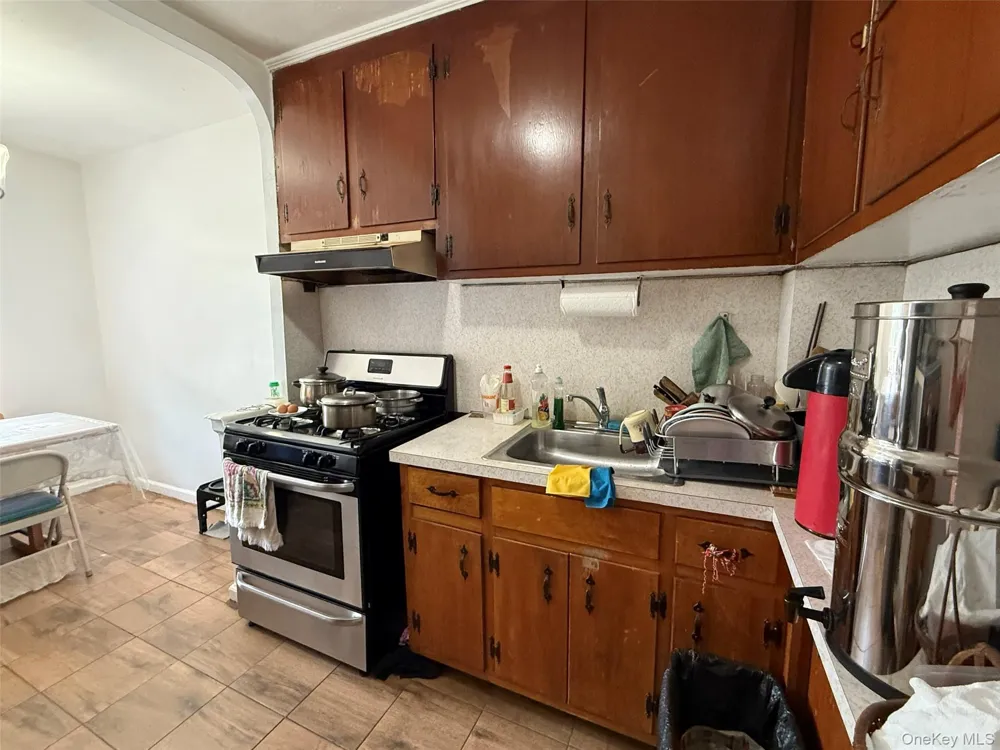 13512 118th Street South Ozone Park, NY 11420