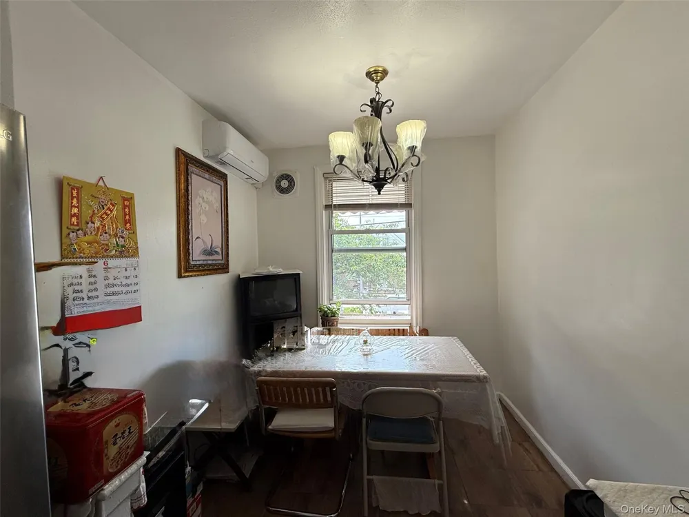 13512 118th Street South Ozone Park, NY 11420