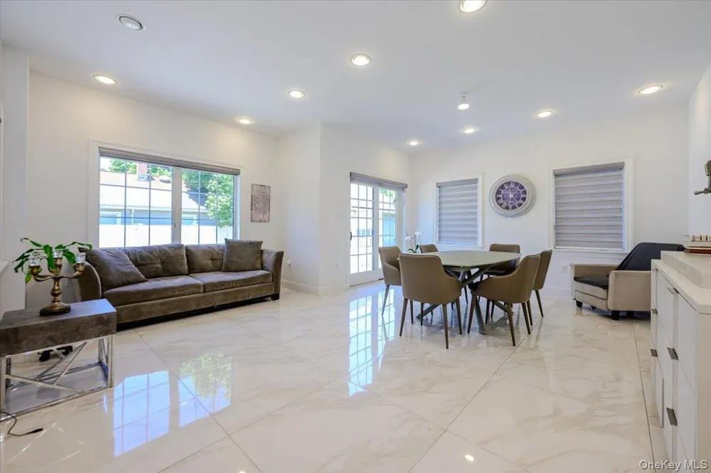 345 Washington Avenue Cedarhurst, NY 11516