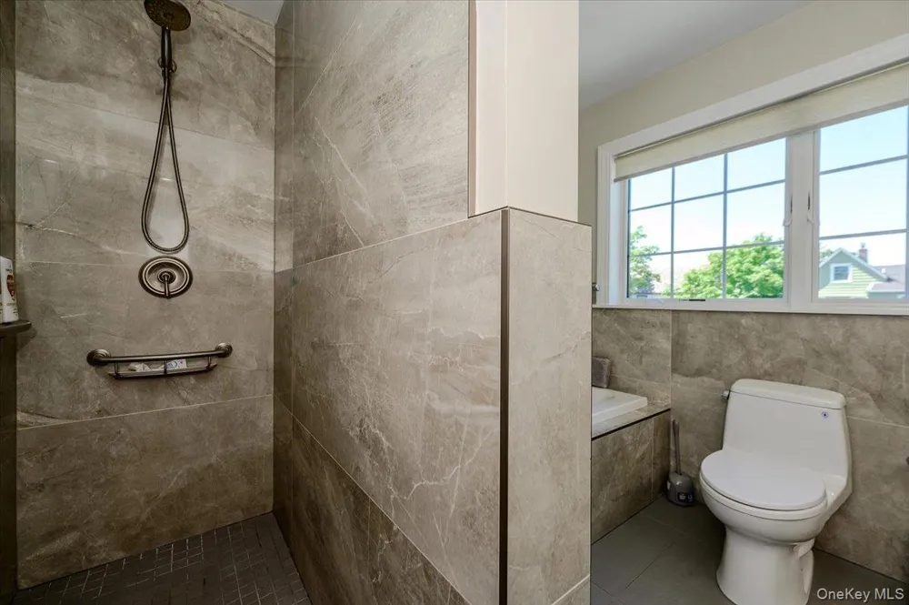 345 Washington Avenue Cedarhurst, NY 11516