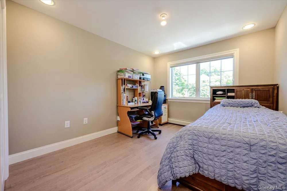 345 Washington Avenue Cedarhurst, NY 11516