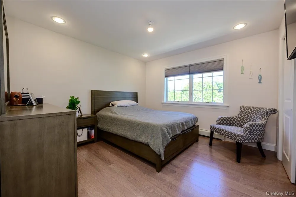 345 Washington Avenue Cedarhurst, NY 11516