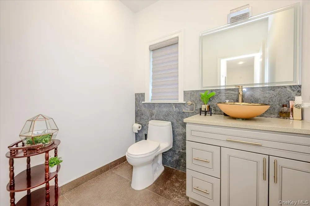 345 Washington Avenue Cedarhurst, NY 11516