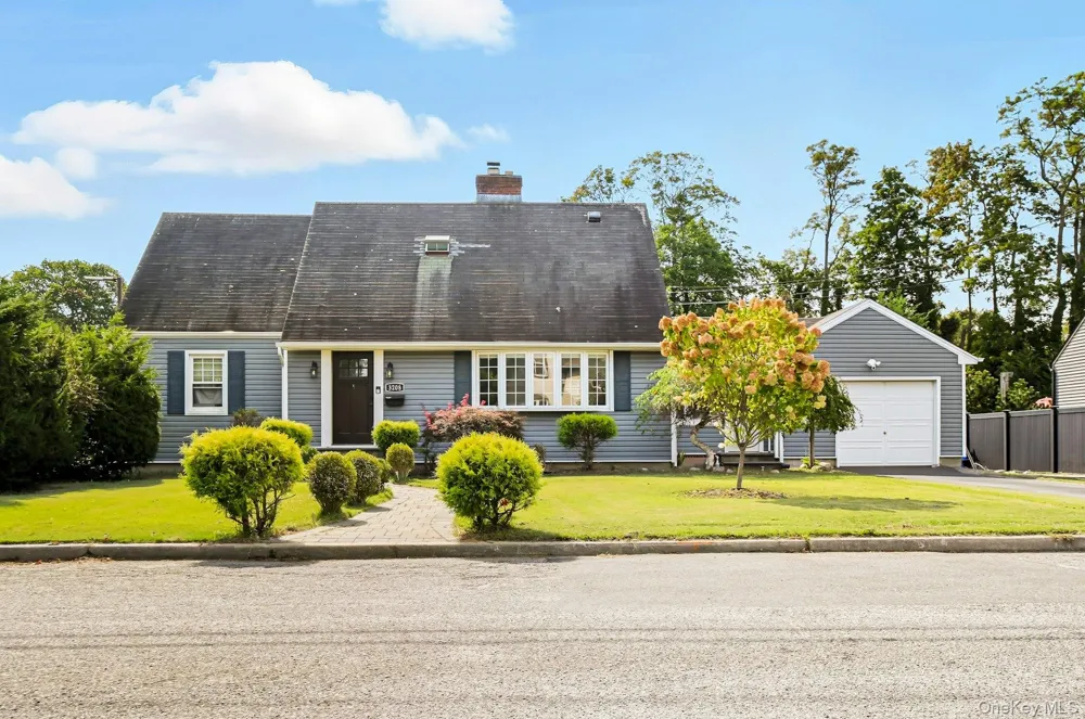 3208 Linden Street Wantagh, NY 11793