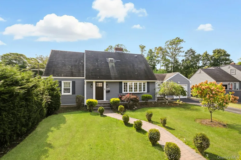 3208 Linden Street Wantagh, NY 11793
