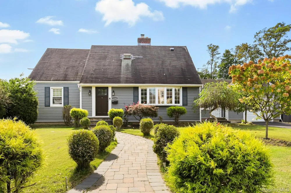 3208 Linden Street Wantagh, NY 11793