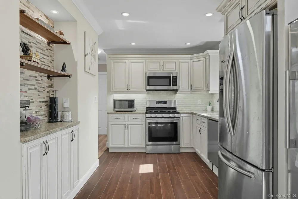 3208 Linden Street Wantagh, NY 11793