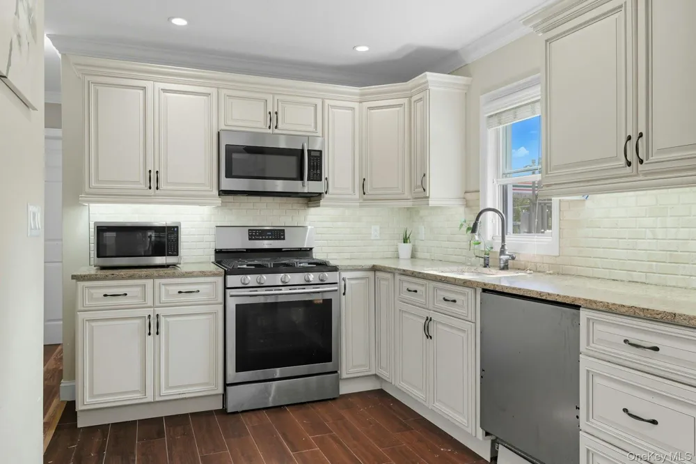 3208 Linden Street Wantagh, NY 11793