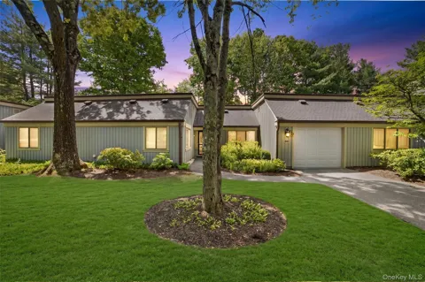 300 Heritage Hills #B
