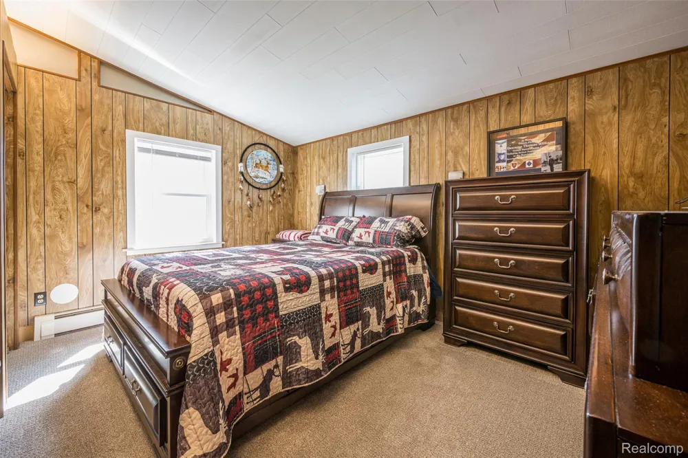 1656 S Riverside Drive Au Gres City, MI 48703
