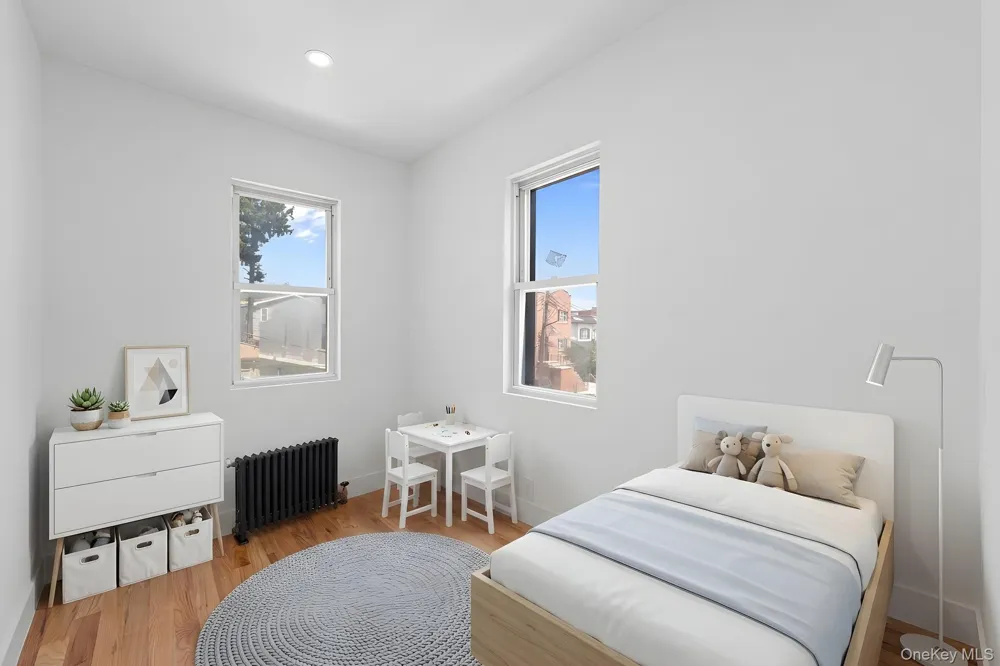 33 Cox Place Brooklyn, NY 11208