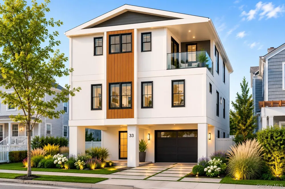 33 Farrell Street Long Beach, NY 11561