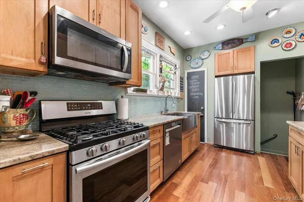 323 E Walnut Street Long Beach, NY 11561