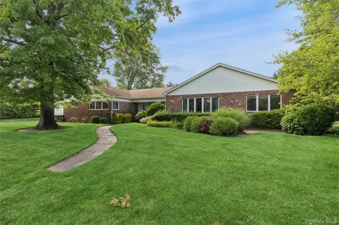72 Lake End Road