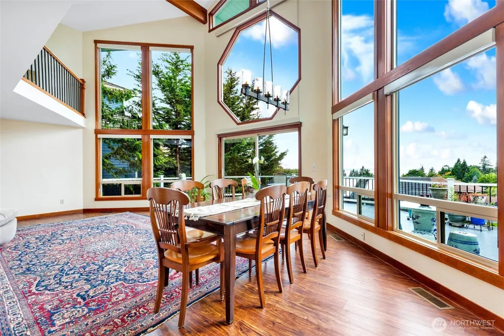 10320 Kay Way Mukilteo, WA 98275
