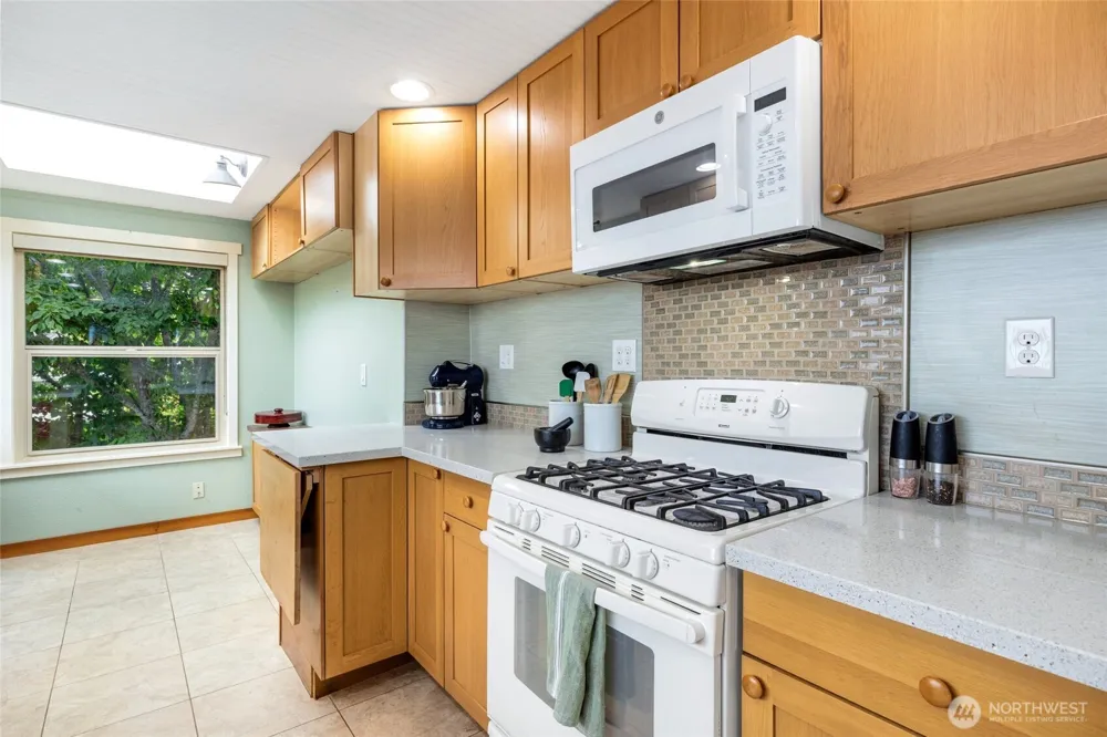 10320 Kay Way Mukilteo, WA 98275