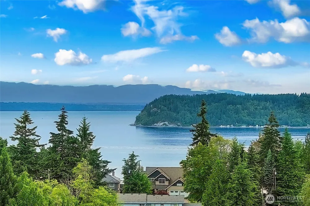 10320 Kay Way Mukilteo, WA 98275
