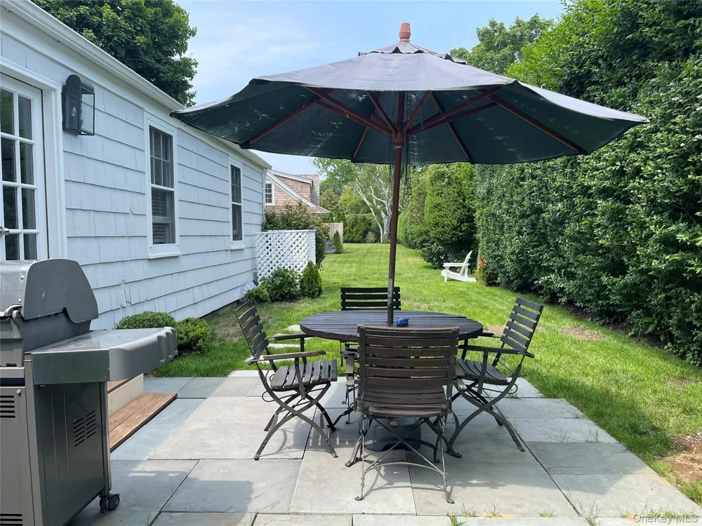 45 Cooper Street Southampton, NY 11968
