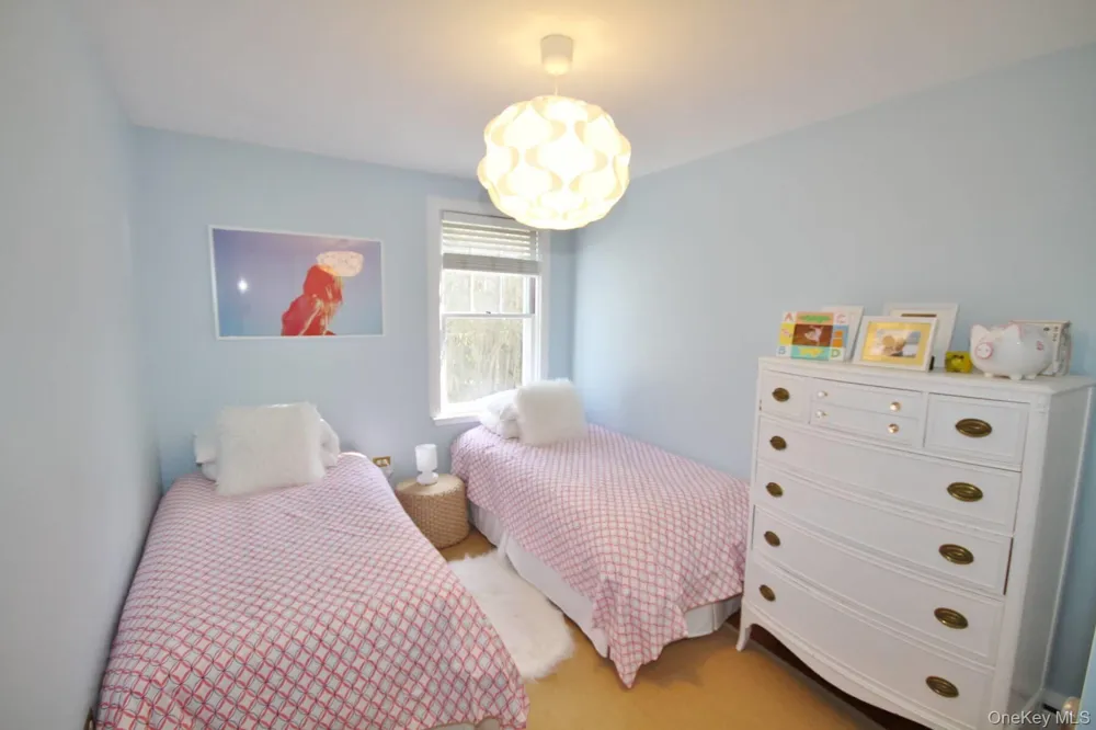 45 Cooper Street Southampton, NY 11968