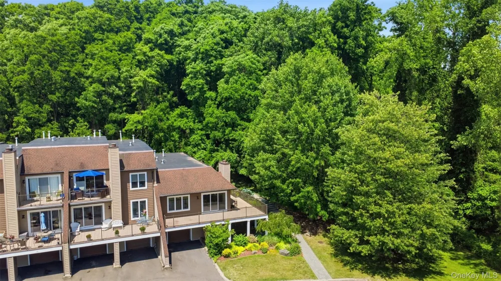 62 Riverview Mary Powell Port Ewen, NY 12429