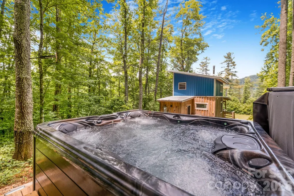 2504 Upper Paw Paw Road Marshall, NC 28753