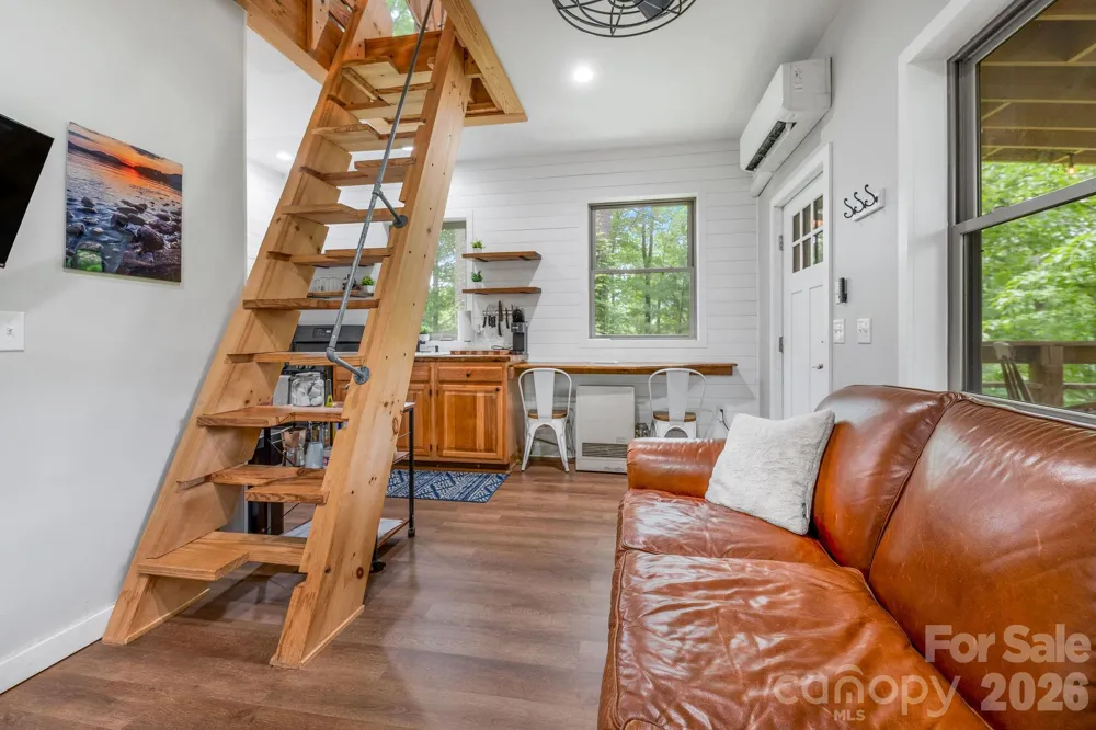 2504 Upper Paw Paw Road Marshall, NC 28753