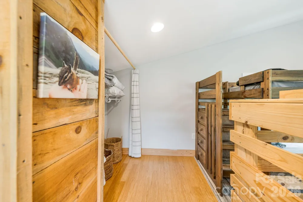 2504 Upper Paw Paw Road Marshall, NC 28753