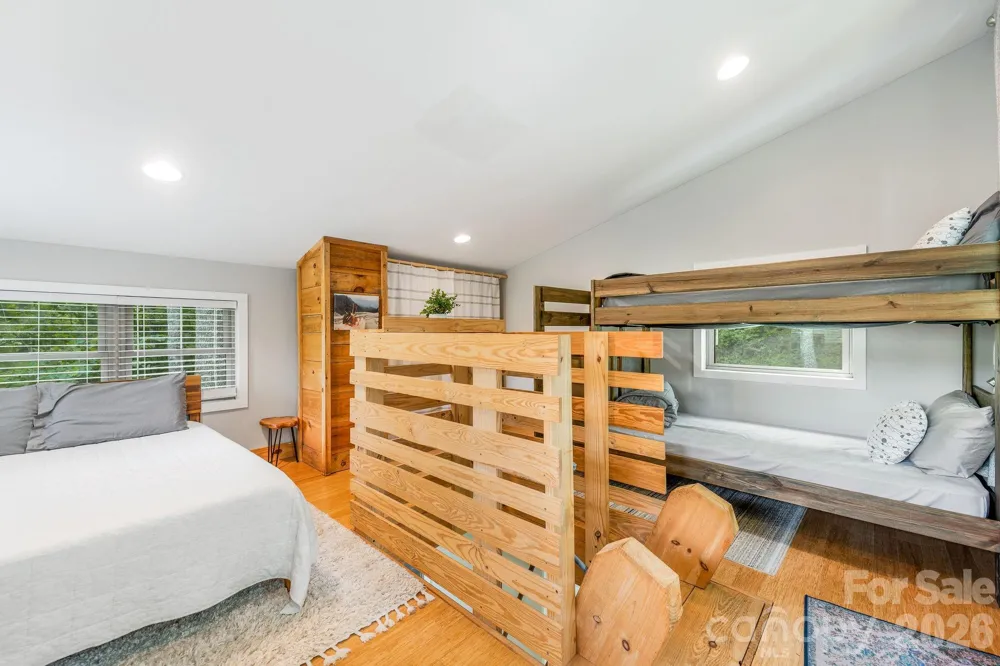 2504 Upper Paw Paw Road Marshall, NC 28753
